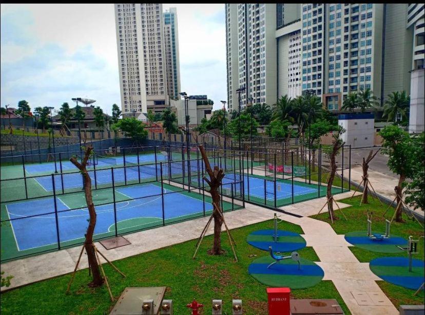 Apartemen Taman Anggrek Residences By Micky 2 *